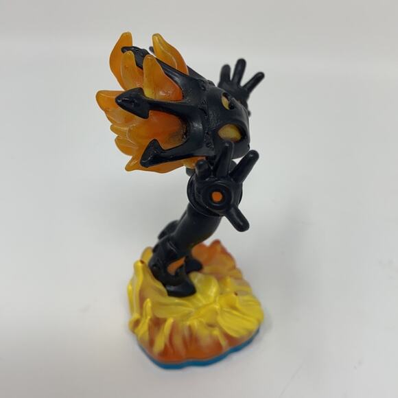 Skylanders Swap Force Lightcore Smolderdash Figure - Picture 4 of 5